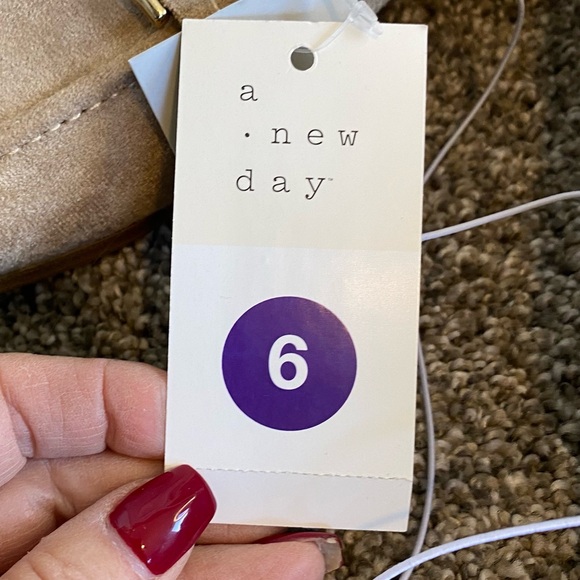 A New Day Women's Faux Leather Slip On Loafer Flats Almond Toe Memory Foam 6 - Picture 12 of 12